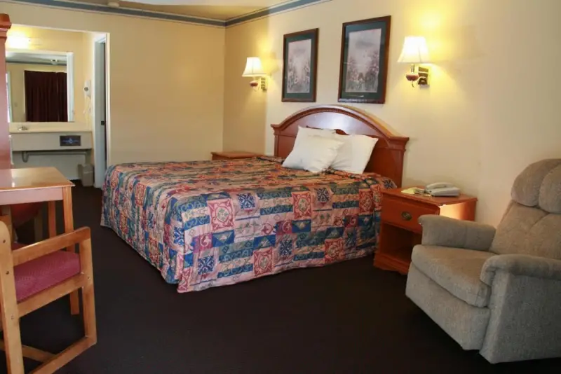 King Room - Non-Smoking